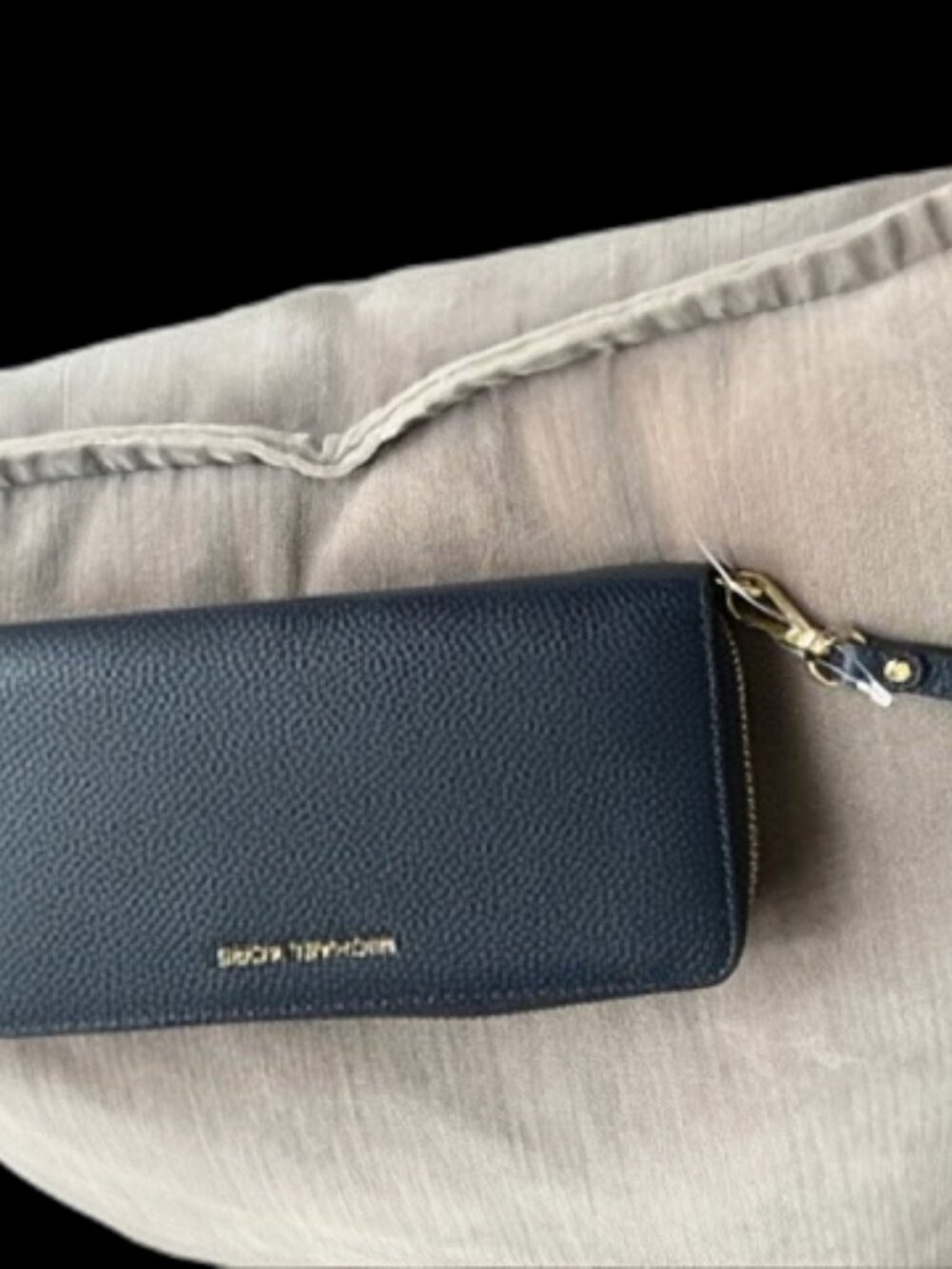 New Micheal Kors Travel Continental Leather Wallet